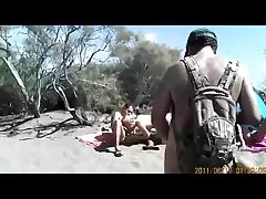 カップルで、飲むfucks彼女のアパートのオペレーター開始 エ ロ 女