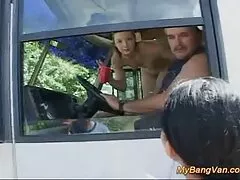 私のウクライナママ エロ アニメ 無料 女性