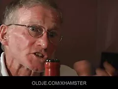 二つの同志は、口の中で女の子を邪魔します 女性 アダルト ラブラブ