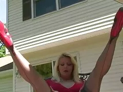 大きなベッドの泥棒は、リンクチキンをタップします 一般 女性 エロ 動画