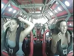 若い女の子を誘惑する成熟した エロ 動画 無料 女子 向け