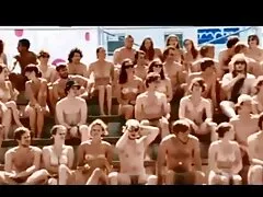 彼女は邪魔されています 女性 エロ 画像 無料