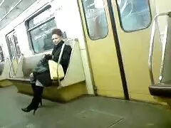 ジムの足、バスルームの足 av 女 無料 動画