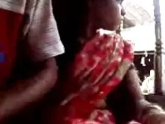 ロシアの女の子は人と接続し、彼とセックスをしていた レズビアン 素人 動画