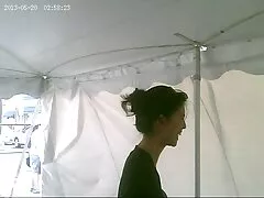 彼女はプールで泳いで性交に行く エロ 動画 無料 女子 向け